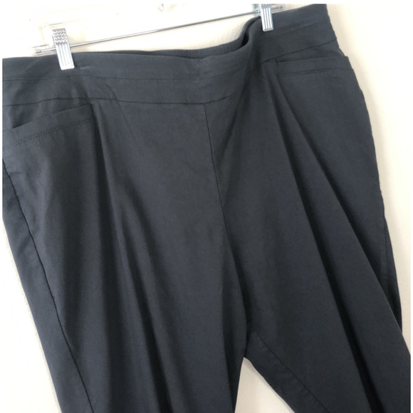 Apt. 9 Business Capris Size 22W - Picture 8 of 8